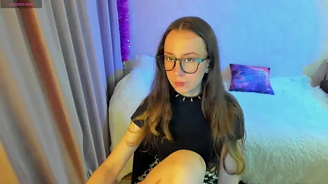 Snapshot of CurlySteph chatting on September 14, 2025, 6:51 pm CurlySteph online show from September 14, 2025, 6:51 pm