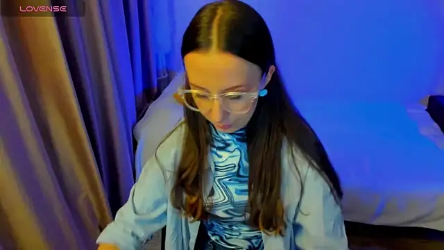 CurlySteph online show from March 23, 2026, 7:07 pm