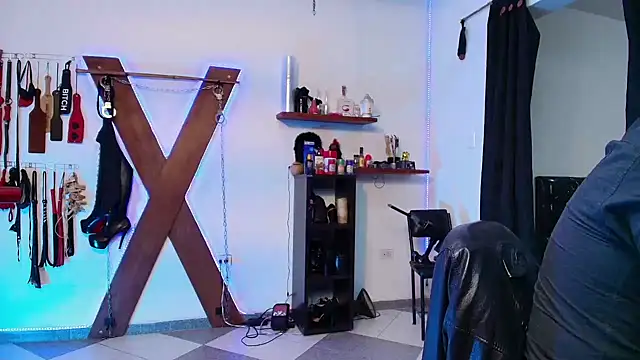 Snapshot of boy_n_girl chatting on February 11, 2025, 7:48 pm boy n girl online show from February 11, 2025, 7:48 pm