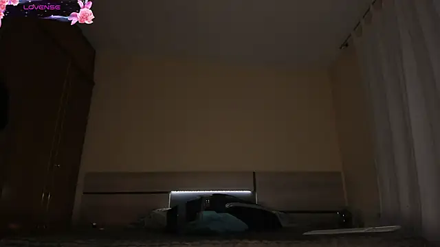 stefany miller77 online show from April 9, 2026, 4:45 am