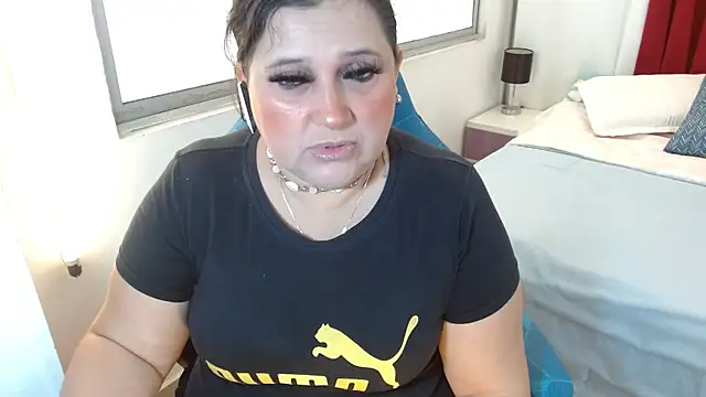 Snapshot of Kerly_Doll chatting on February 6, 2026, 12:19 pm Kerly Doll online show from February 6, 2026, 12:19 pm