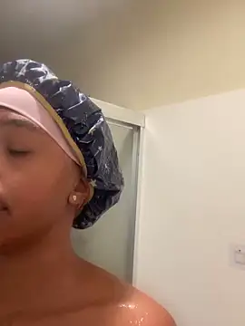 Cum2Charm online show from April 3, 2026, 12:58 pm