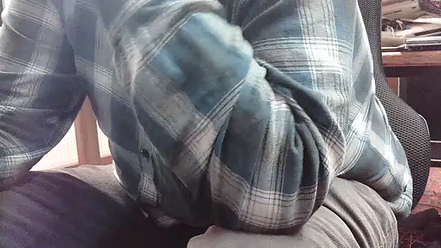 Snapshot of HaraldGermany chatting on November 24, 2025, 8:30 pm HaraldGermany online show from November 24, 2025, 8:30 pm