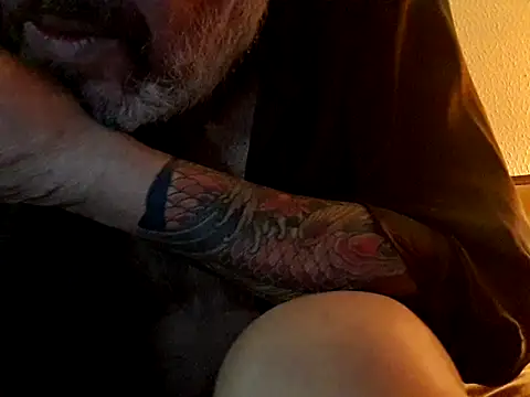 Snapshot of Payaso53 chatting on April 10, 2026, 12:16 am Payaso53 online show from April 10, 2026, 12:16 am