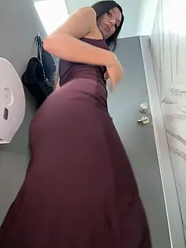  MiaQueen  online show from March 22, 2026, 10:35 pm