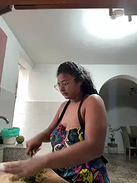 Snapshot of nurse_becky chatting on December 5, 2024, 7:49 pm nurse becky online show from December 5, 2024, 7:49 pm