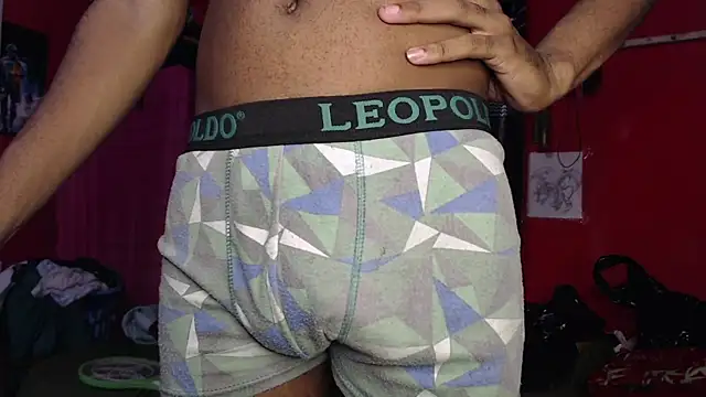 Snapshot of longdickservice chatting on January 2, 2025, 9:33 am longdickservice online show from January 2, 2025, 9:33 am