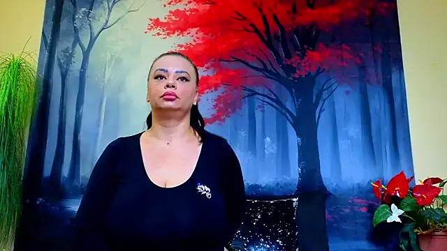 Snapshot of ElizabethEven chatting on October 14, 2025, 9:04 pm ElizabethEven online show from October 14, 2025, 9:04 pm