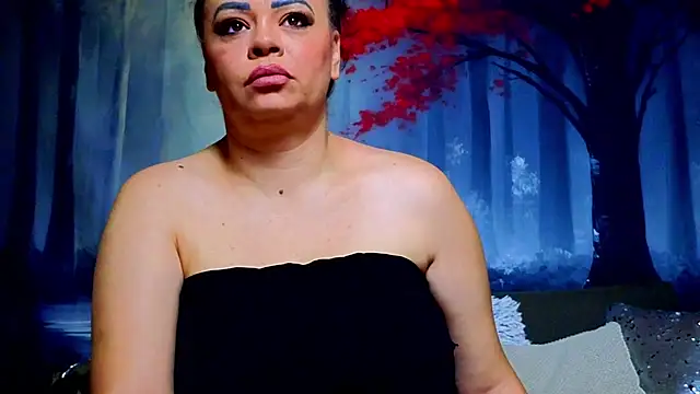 Snapshot of ElizabethEven chatting on February 8, 2026, 8:56 pm ElizabethEven online show from February 8, 2026, 8:56 pm