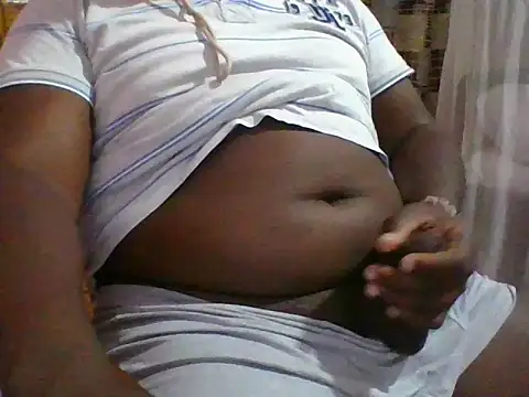 honeyswit online show from September 16, 2025, 3:46 pm