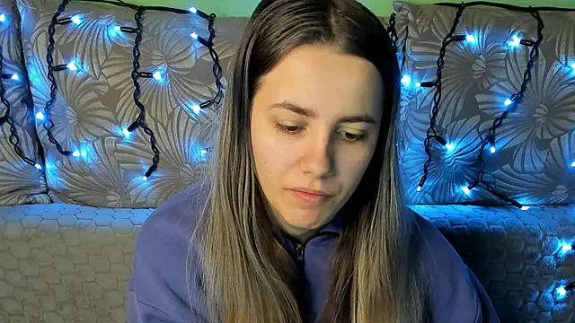 MaggieCake online show from February 9, 2026, 6:06 am