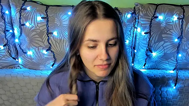 MaggieCake online show from February 10, 2026, 12:59 am