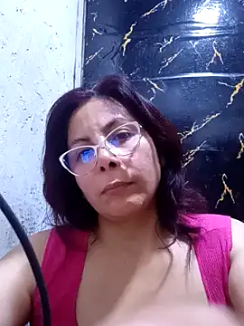 Anypink online show from February 18, 2025, 10:14 pm