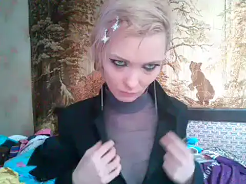 WildMissNiks online show from March 5, 2025, 11:06 am