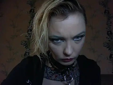 WildMissNiks online show from March 10, 2026, 8:19 am