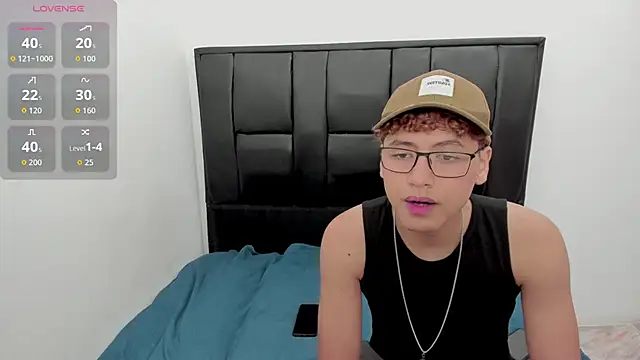 Snapshot of javieryalejandro chatting on October 13, 2025, 8:09 pm javieryalejandro online show from October 13, 2025, 8:09 pm