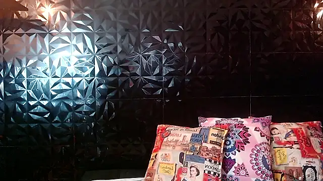 PINK  LOLA1 online show from February 19, 2026, 11:12 pm