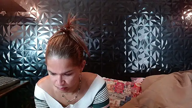 PINK  LOLA1 online show from February 27, 2026, 6:08 pm