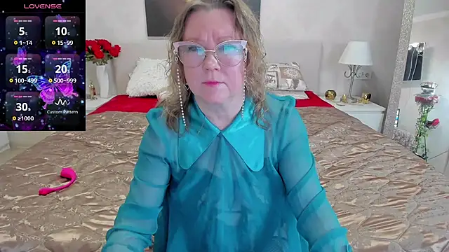 katysako online show from January 25, 2025, 1:21 am