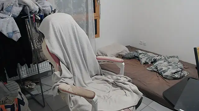 Snapshot of missthon0 chatting on September 25, 2025, 11:14 am missthon0 online show from September 25, 2025, 11:14 am