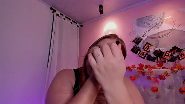 Snapshot of hannamartinn chatting on October 24, 2025, 3:19 pm hannamartinn online show from October 24, 2025, 3:19 pm