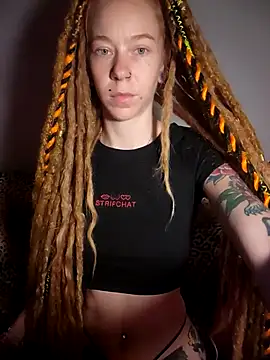 Snapshot of LucidLucy chatting on October 22, 2025, 9:20 am LucidLucy online show from October 22, 2025, 9:20 am