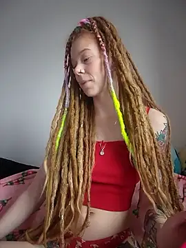 LucidLucy online show from December 15, 2025, 2:10 pm