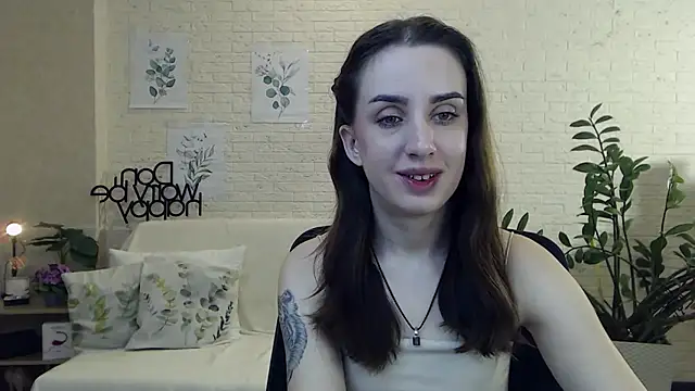 Snapshot of FranceskoJones chatting on January 5, 2025, 9:03 pm FranceskoJones online show from January 5, 2025, 9:03 pm