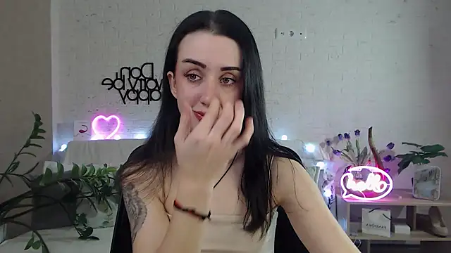 Snapshot of FranceskoJones chatting on February 18, 2025, 8:58 pm FranceskoJones online show from February 18, 2025, 8:58 pm