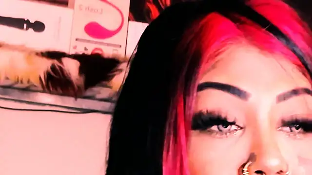 Snapshot of indian_dreamgirl chatting on November 10, 2025, 4:17 pm indian dreamgirl online show from November 10, 2025, 4:17 pm