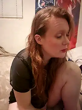 Snapshot of LilTokez chatting on February 6, 2026, 3:55 am LilTokez online show from February 6, 2026, 3:55 am