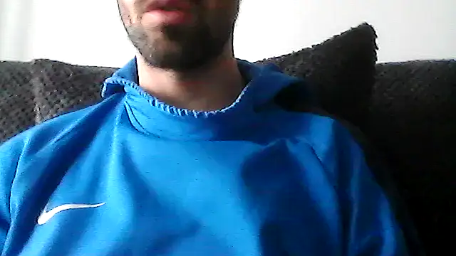 Snapshot of juju156111 chatting on April 4, 2026, 8:23 am juju156111 online show from April 4, 2026, 8:23 am