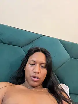 Snapshot of DarlingJenny22 chatting on March 8, 2026, 4:44 pm DarlingJenny22 online show from March 8, 2026, 4:44 pm