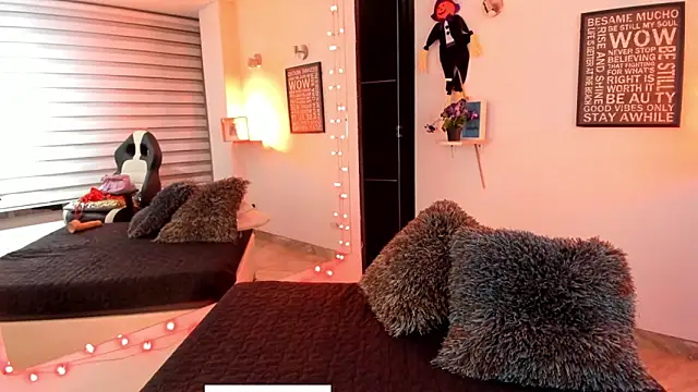 Snapshot of GABY_DAVIS chatting on October 25, 2025, 4:20 am GABY DAVIS online show from October 25, 2025, 4:20 am