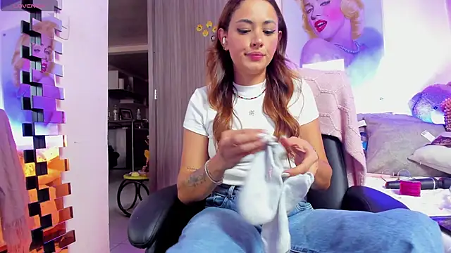 KimberlySaen online show from February 21, 2026, 10:22 pm