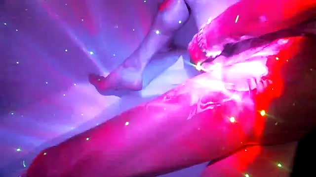 justinewe69 online show from February 6, 2026, 4:50 am