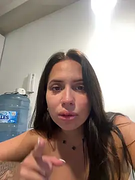 candelacante online show from February 28, 2026, 1:17 am