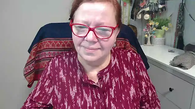 Snapshot of Adelewildx chatting on November 18, 2025, 4:17 am Adelewildx online show from November 18, 2025, 4:17 am