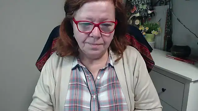 Snapshot of Adelewildx chatting on November 25, 2025, 3:17 am Adelewildx online show from November 25, 2025, 3:17 am