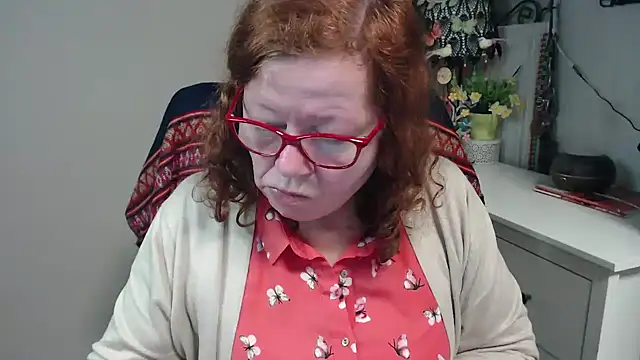 Snapshot of Adelewildx chatting on December 1, 2025, 3:22 am Adelewildx online show from December 1, 2025, 3:22 am