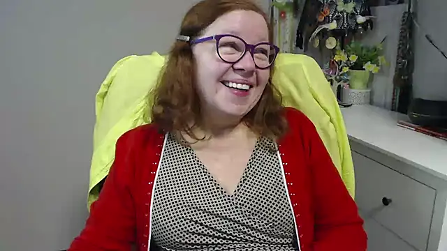 Snapshot of Adelewildx chatting on December 4, 2025, 4:22 am Adelewildx online show from December 4, 2025, 4:22 am