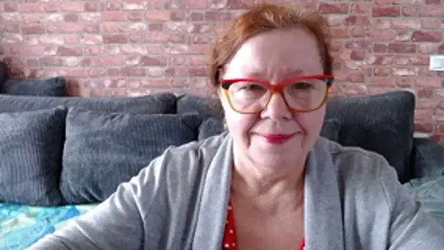 Snapshot of Adelewildx chatting on December 14, 2025, 10:20 am Adelewildx online show from December 14, 2025, 10:20 am