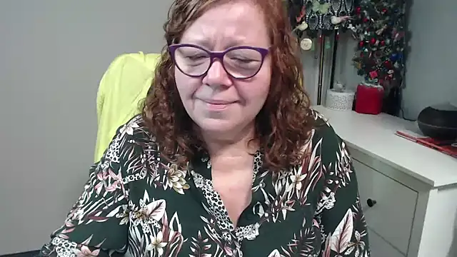 Snapshot of Adelewildx chatting on January 15, 2026, 5:12 am Adelewildx online show from January 15, 2026, 5:12 am