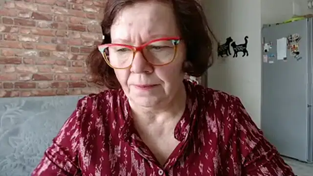 Adelewildx online show from April 4, 2026, 8:56 am