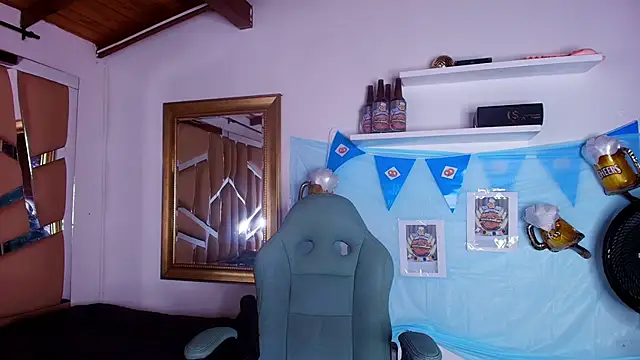 Snapshot of mister_miike chatting on October 4, 2025, 3:04 am mister miike online show from October 4, 2025, 3:04 am