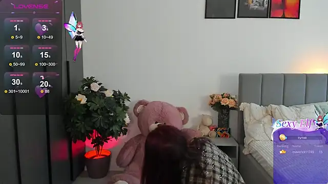 Snapshot of KerryCandy_Girl chatting on March 6, 2025, 12:09 pm KerryCandy Girl online show from March 6, 2025, 12:09 pm