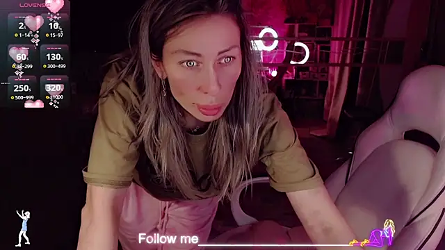 AnnieGOld  online show from February 20, 2026, 8:53 pm