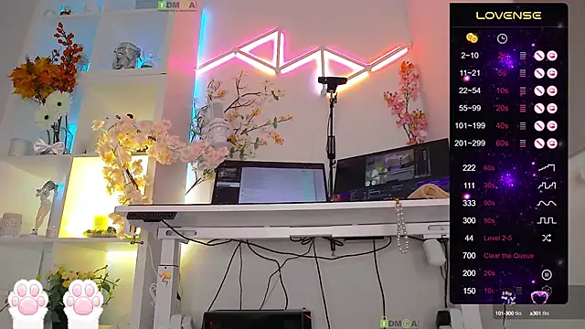 Snapshot of Elena-Marilyn chatting on October 15, 2025, 4:40 pm Elena-Marilyn online show from October 15, 2025, 4:40 pm