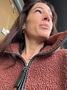 Snapshot of SweeetAlegra chatting on February 15, 2025, 10:33 am SweeetAlegra online show from February 15, 2025, 10:33 am