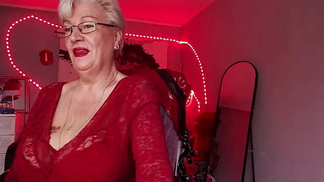 LaylaMilf online show from December 21, 2025, 7:26 am